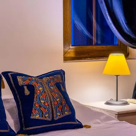 Apartment Azure With Sea View In *