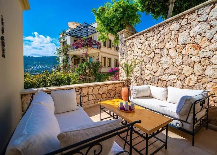 Daire Azure With Sea View In