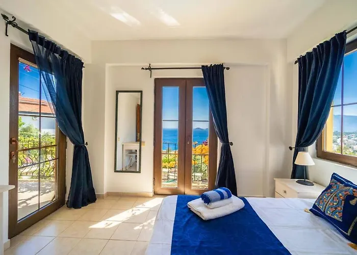 Daire Azure With Sea View In