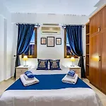 Azure With Sea View In דירה קלקן