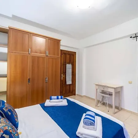 Azure With Sea View In Apartament *