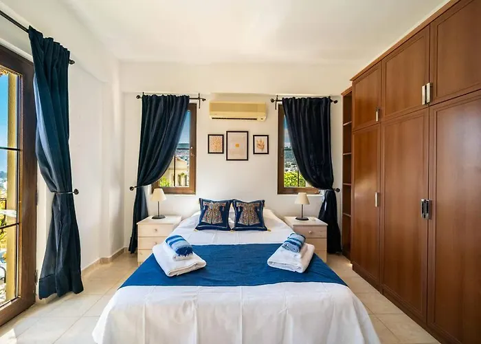 Azure With Sea View In شقة كالكان
